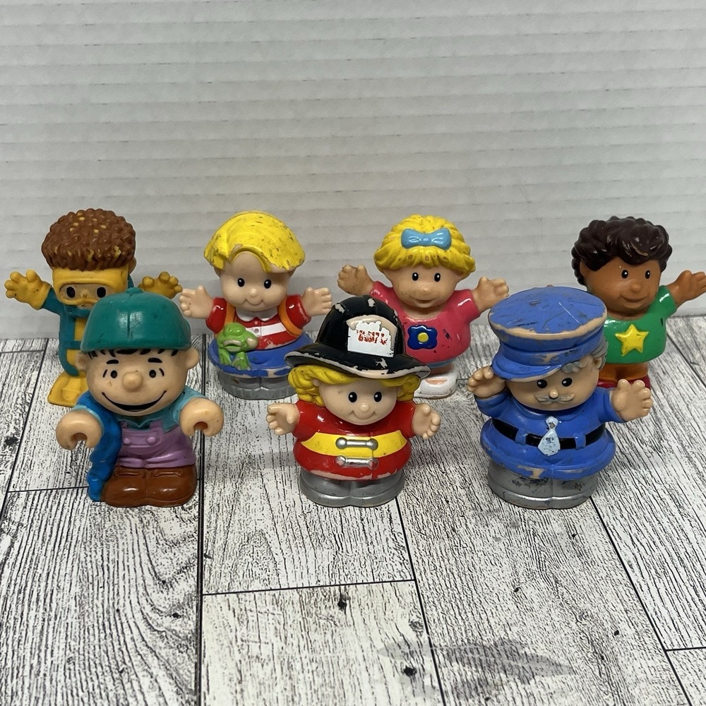 Vintage Fisher-Price‎ Little People Figures (Lot of 7)